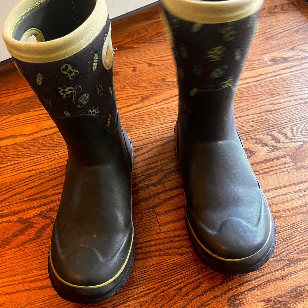 Bogs Boots - Big Kid 6